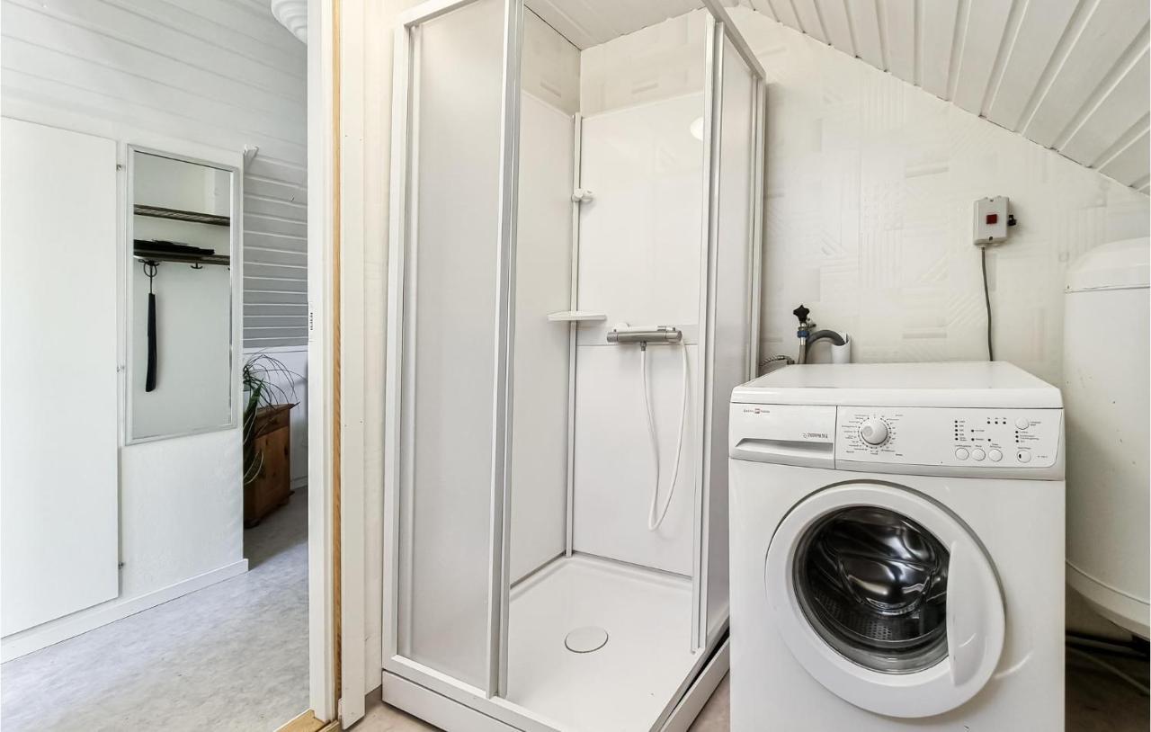 Stunning Apartment In Gullspang With Wifi Exterior photo